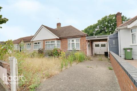 2 bedroom bungalow for sale - The Avenue, Hornchurch