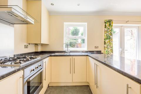 4 Ashcroft Gardens, Cirencester, GL7 1RB