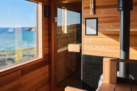 1 Anthony Road, Newquay, TR7 2AS