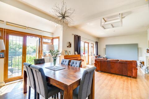 28 Crosby Road, Westcliff-on-sea, SS0 8LG