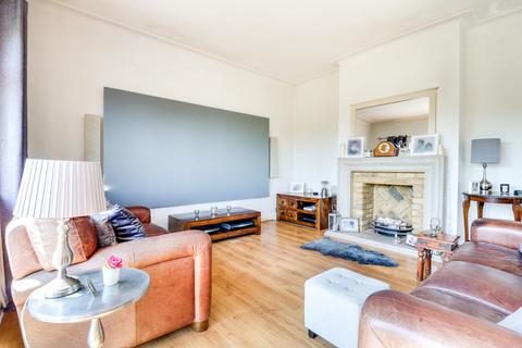28 Crosby Road, Westcliff-on-sea, SS0 8LG