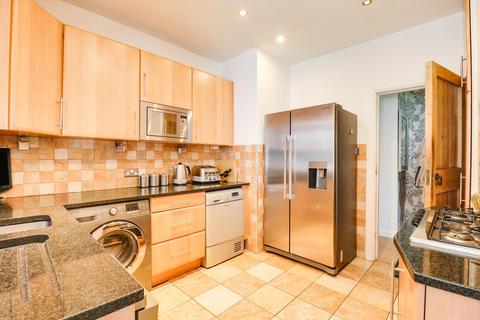 28 Crosby Road, Westcliff-on-sea, SS0 8LG