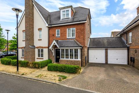 33 Hopkin Close, Guildford, GU2 9LS