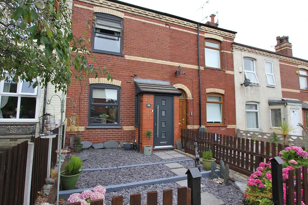 Old Road, Ashton in Makerfield, Wigan, WN4 2 bed terraced house for
