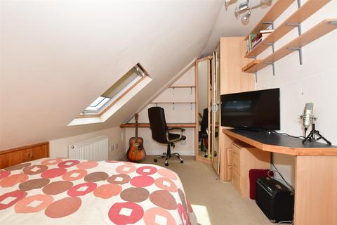 4 bedroom semi-detached house for sale - Orchard Gardens, Westbrook, Margate, Kent