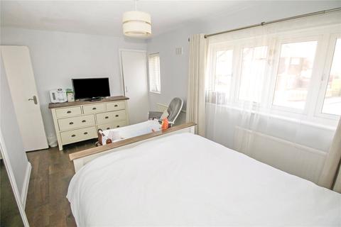 104 Wainwright Avenue, Hutton, Brentwood, CM13 2SZ