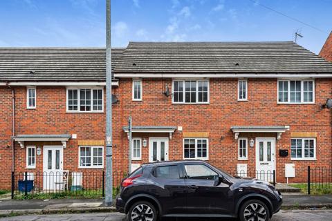 3 bedroom terraced house to rent, Chaucer Street, Kingsley, Northampton, NN2