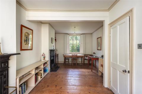 9 Bellevue Place, London, E1 4UG