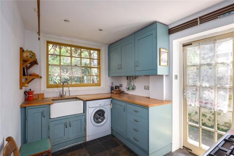 9 Bellevue Place, London, E1 4UG