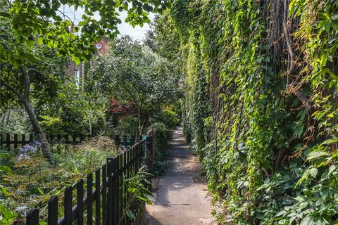 9 Bellevue Place, London, E1 4UG