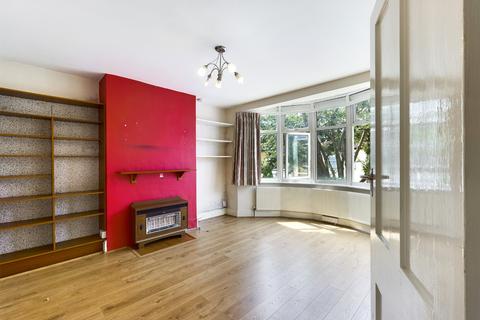 16d Fraser Road, London, E17 9DD