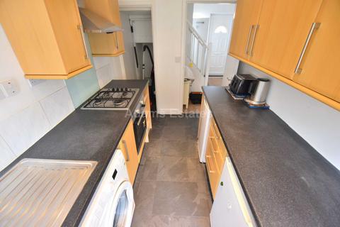 undefined, Basingstoke Road, Reading