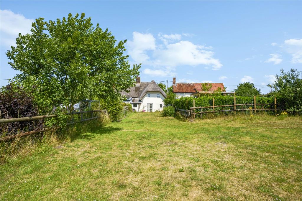 Wilsford, Pewsey, Wiltshire, SN9 2 bed house £380,000