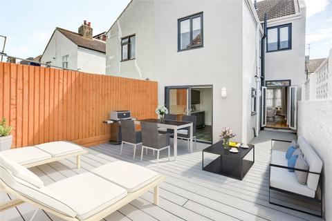 3 bedroom semi-detached house for sale - Church Road, Portslade, East Sussex, BN41