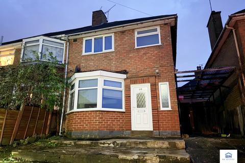 3 bedroom semi-detached house to rent, Averil Road, Leicester LE5