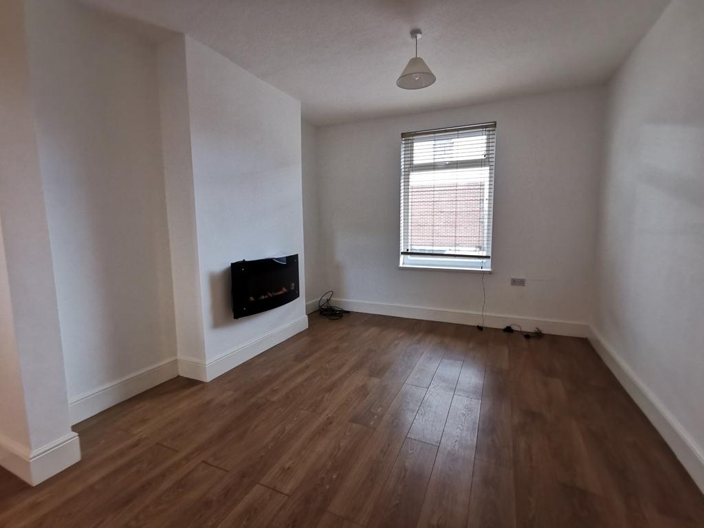 Arthur Street, Hull, North... 3 bed terraced house £650 pcm (£150 pw)