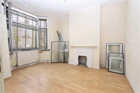 34 Rays Road, London, N18 2NX