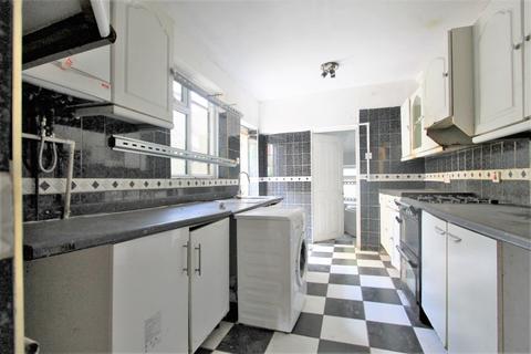 34 Rays Road, London, N18 2NX