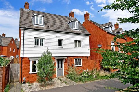 5 bedroom detached house for sale - Bluebell Road, Kingsnorth, Ashford, Kent