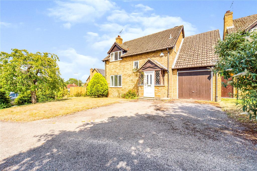 Beech Road, Purley on Thames, Reading, Berkshire, RG8 4 bed detached