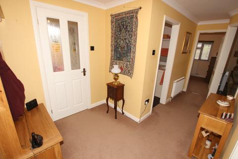 6 Chapter Way, Silkstone, Barnsley, S75 4LH