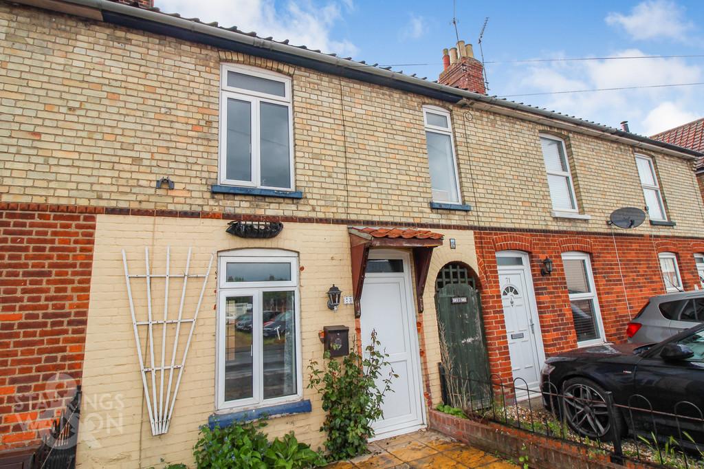 Crown Road, Dereham 3 bed terraced house £190,000