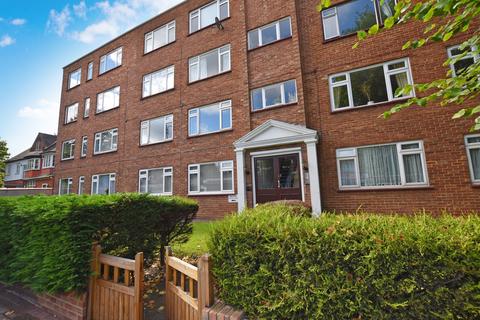 2 bedroom apartment for sale - High Street, Wanstead