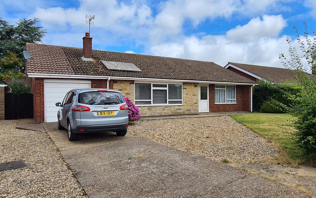 Thirlby Road, North Walsham 3 bed detached bungalow £385,000