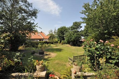 32 Mulgrave View, Stainsacre, Whitby, YO22 4NX