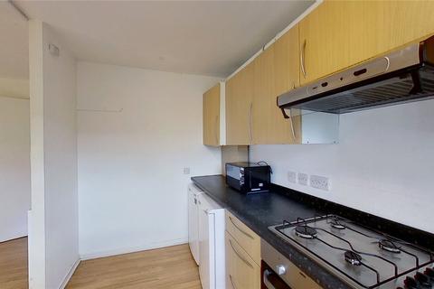 2 bedroom flat to rent, North Fort Street, Edinburgh, EH6