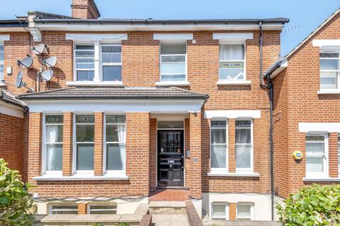 Flat 3, 61 Alexandra Drive, London, SE19 1AN