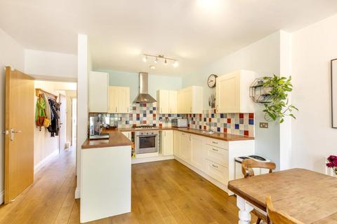 Flat 3, 61 Alexandra Drive, London, SE19 1AN