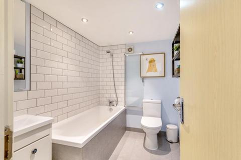 Flat 3, 61 Alexandra Drive, London, SE19 1AN