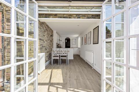 36 Reverdy Road, London, SE1 5QE