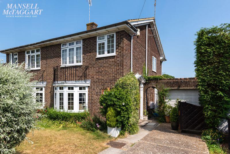 Silverdale, Hassocks 3 bed semidetached house £525,000