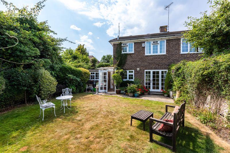 Silverdale, Hassocks 3 bed semidetached house £525,000