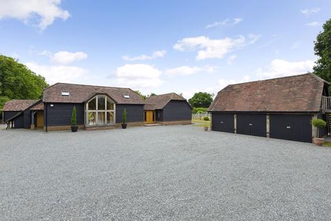 Oakmead Barn Guildford Road, Loxwood, Billingshurst, RH14 0QL