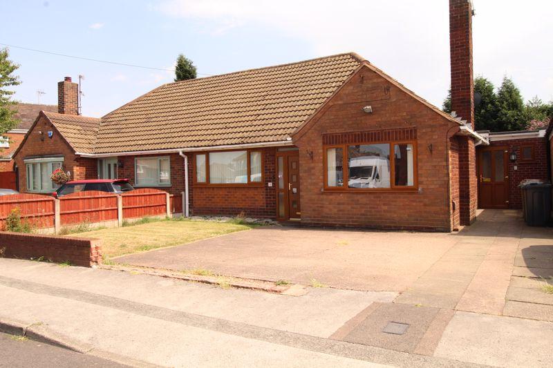 Adams Road, Shire Oak, WS8 7AN 3 bed semidetached bungalow for sale