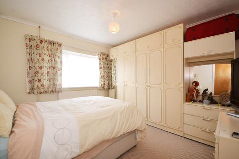 6 Ellison Close, Raunds, Wellingborough, NN9 6SN