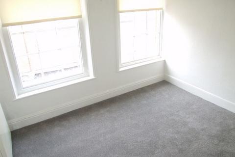 2 bedroom apartment to rent, High Street, Horncastle