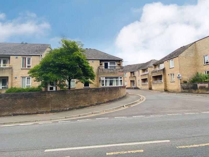 South Road, Taunton 2 bed apartment £825 pcm (£190 pw)
