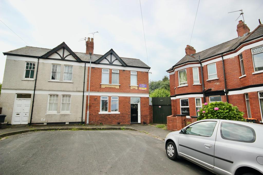 Upton Road, Newport 3 bed semidetached house £195,000