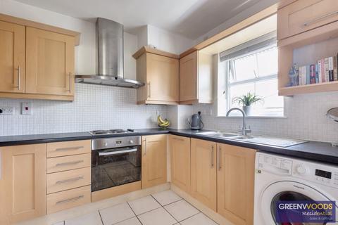 Flat 14, Sandringham Court Skerne Walk, Kingston Upon Thames, KT2 5LQ