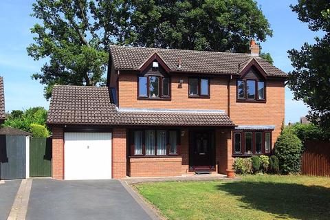 4 bedroom detached house for sale - CODSALL, South View Close