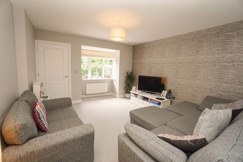 4 bedroom detached house to rent, Alexander Close, Chorley