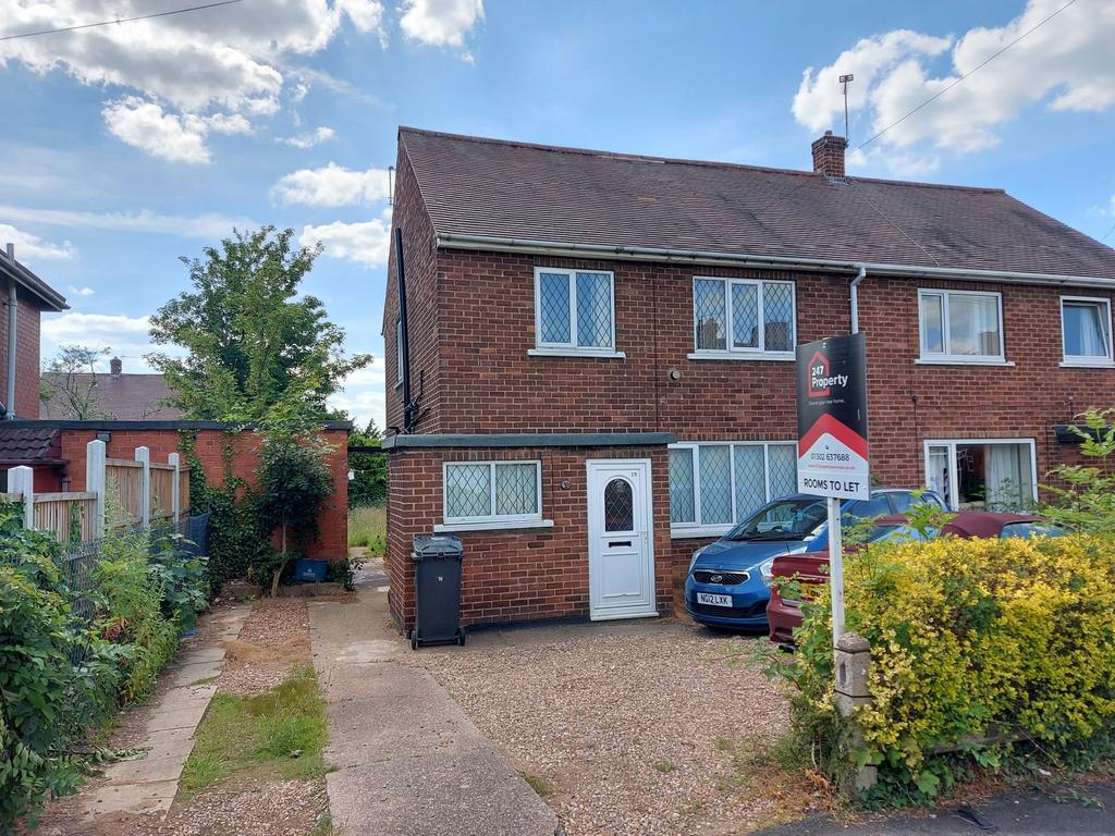 Chelmsford Drive, Doncaster 4 bed semidetached house for sale £165,000