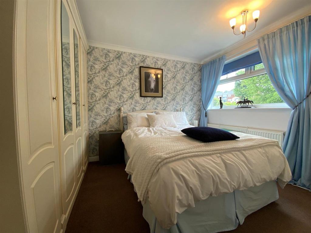 Fir Tree Crescent, Dukinfield, Cheshire 3 bed semidetached house £265,000