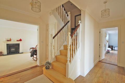 2 Chestnut Avenue, Great Notley, Braintree, CM77 7YJ