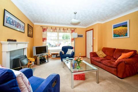 37 Cavalier Drive, Apperley Bridge, Bradford, BD10 0UF