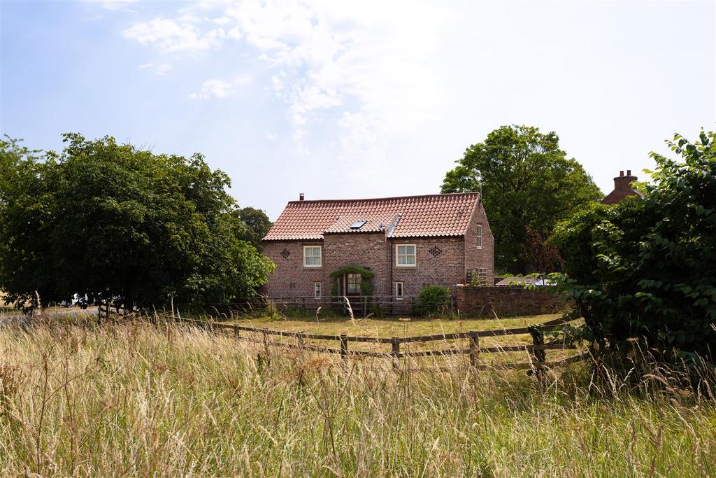 Main Street, Harton, York 3 bed character property for sale £565,000